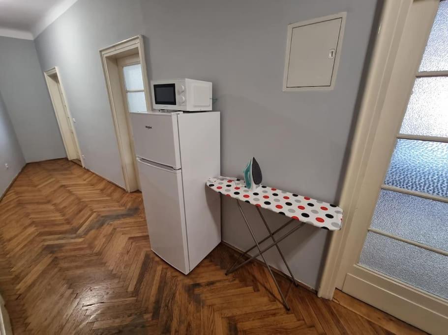 Fantastic Krk - Kr6 Room D Krakow Bagian luar foto